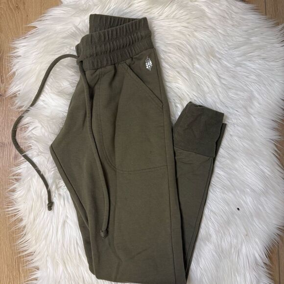 [FP Movement] Olive Green Joggers - Size XS - Picture 1 of 7